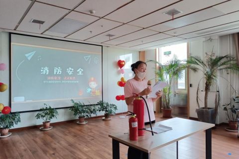 我院消防安全演練,築牢老人(rén)安全“防火(huǒ)牆”