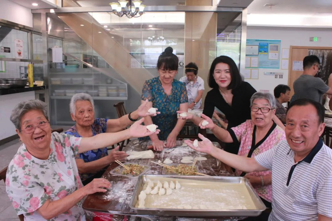 入伏納福包餃子喽!!!